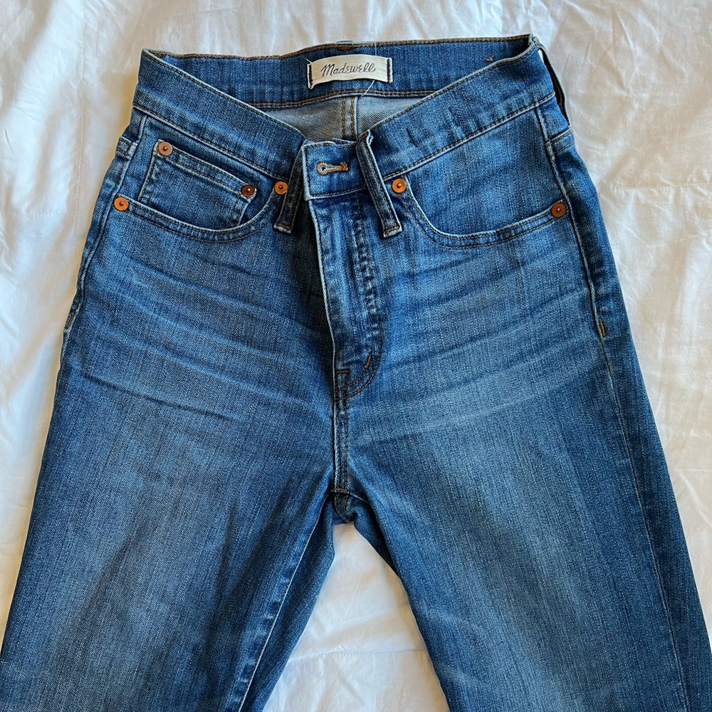 Madewell medium wash jeans. Size 25
